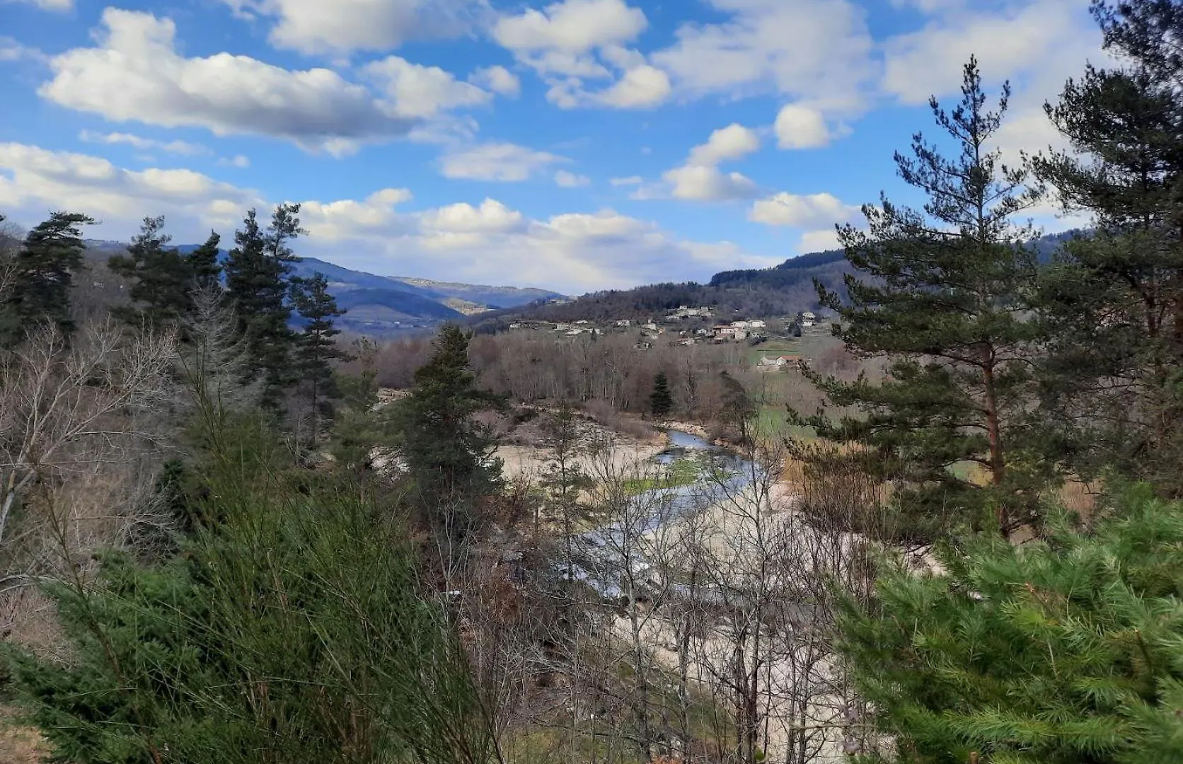 Campsite Camping La Douce Ardeche Desaignes
